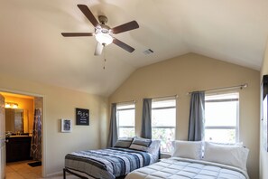 3 dormitorios, tabla de planchar con plancha, wifi y ropa de cama