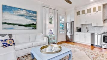 Apartment, Multiple Beds (1801 Chatham Ave Unit B) | Living area