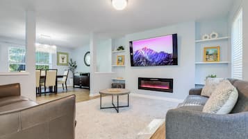 Smart-tv, pejs, videospil, bordtennisbord