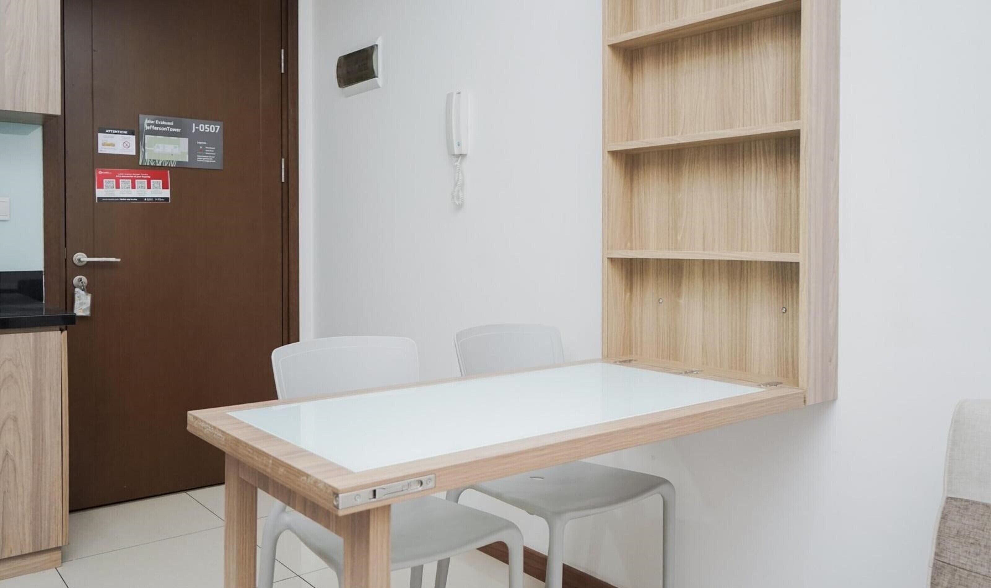 Apartment | Private kitchen | Full-size fridge, stovetop