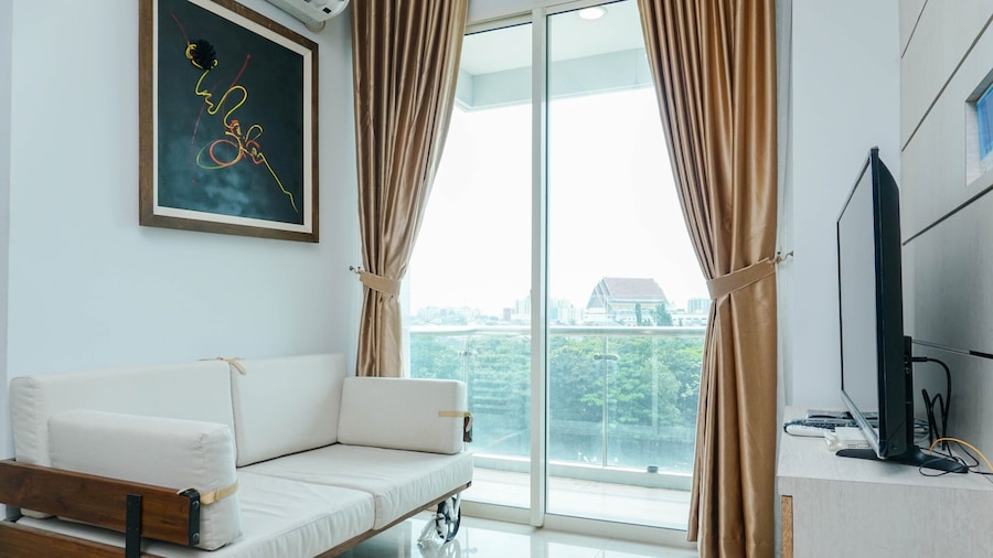 Minimalist And Comfy 1Br Citralake Suites Apartment