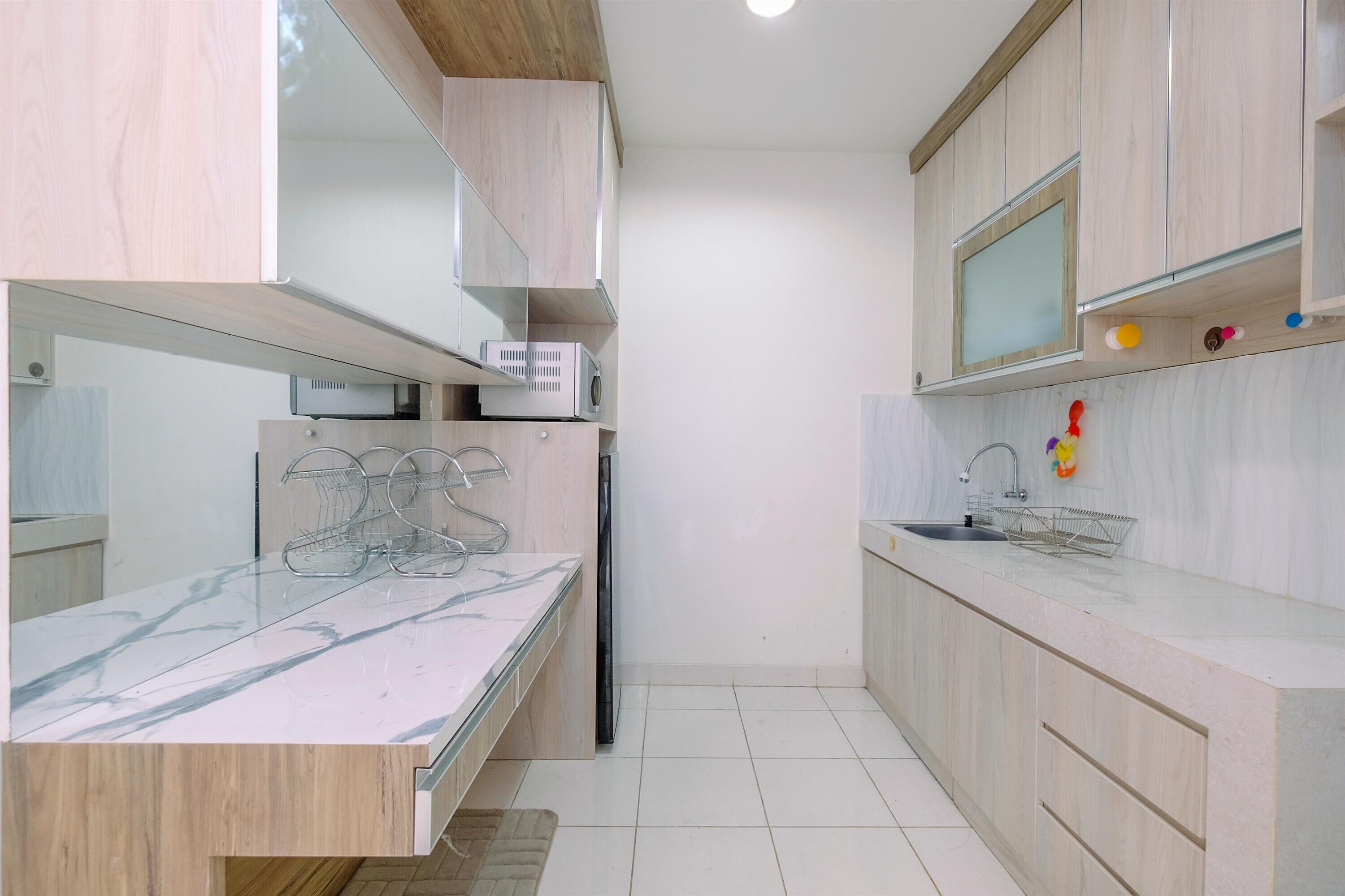 Refrigerador con freezer, placa de cocina