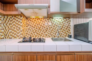 Studio | Cuisine privée | Grand réfrigérateur, plaque de cuisson