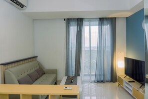 Studio | Free WiFi - Cozy Stay And Elegant Studio At West Vista Apartment (Jakarta)