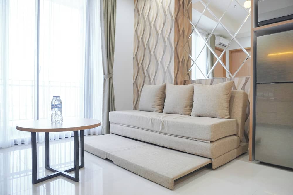 Nice And Comfortable 2Br At Samara Suites Apartment