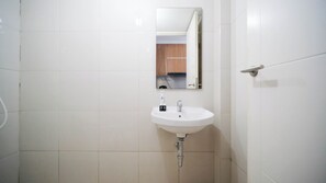 스튜디오 | 욕실 | 샤워 시설, 무료 세면용품, 타월