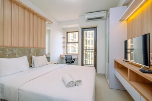 Studio | Free WiFi - Cozy Living And Homey Studio Transpark Cibubur Apartment (Bekasi)