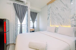 Studio | Free WiFi - Cozy Stay And New Furnished Studio At Transpark Cibubur Apartment (Depok)