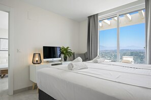 3 bedrooms, iron/ironing board, free WiFi, bed sheets - Stunning Apt in Mijas by Costarentals - Ref 230 (Mijas)