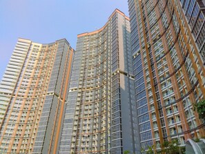 Exterior - Comfort And Modern 1Br At Gold Coast Apartment (Jakarta)