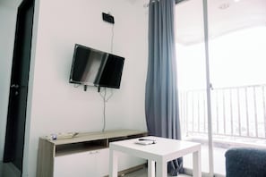 Interior - Comfort And Homey 2Br Belmont Residence Puri Apartment (Jakarta)