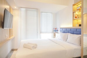 Room - Stylisth And Cozy Studio At Tokyo Riverside Pik 2 Apartment (Teluknaga)