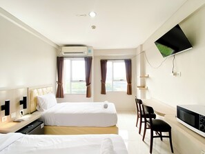 Studio - Cozy Stay Studio Apartment (No Kitchen) At Elvis Tower (Cikarang)