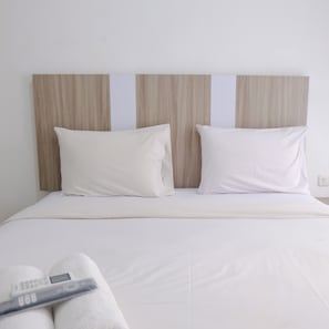 Free WiFi - Best Deal Studio At Grand Asia Afrika Apartment (Bandung)