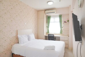 Apartment | 1 bedroom - Good Deal 1Br Green Pramuka City Near Mall Apartment (Jakarta)