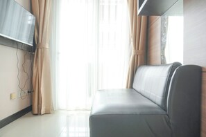 Living area - Comfortable 1Br At Sky Terrace Apartment (Jakarta)