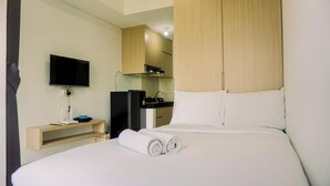 Room - Homey And Good Deal Studio Serpong Garden Apartment (Cisauk)