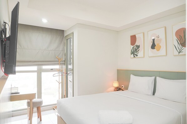 Apartment | 1 bedroom - Scenic And Homey 1Br Gold Coast Apartment Near Pik (Jakarta)
