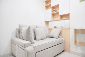 Apartment | Private kitchen | Full-size fridge, stovetop