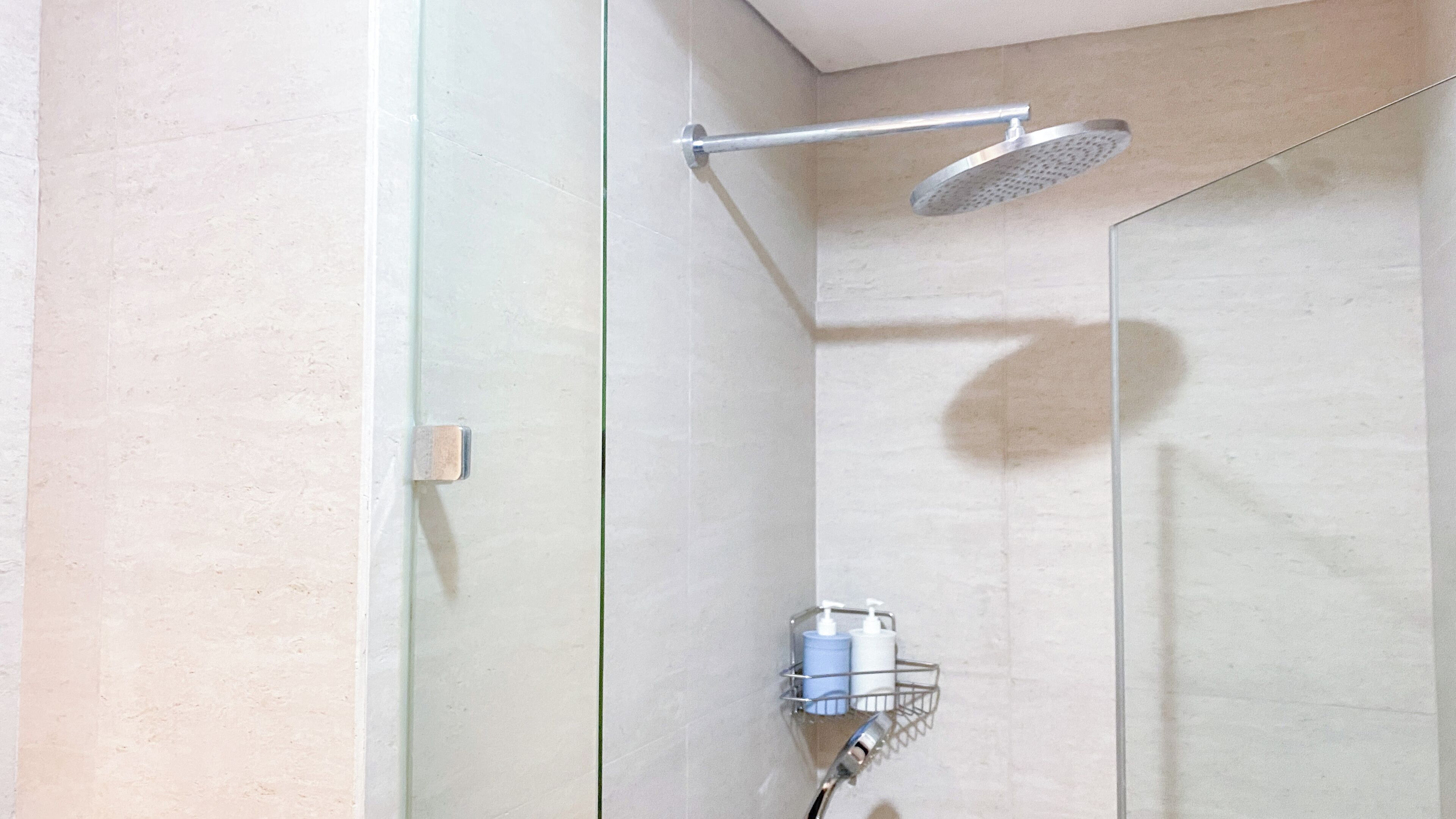 Studio | Bathroom