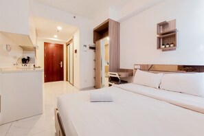 Studio | Free WiFi - Good Deal Studio Apartment At Sky House Alam Sutera (Tangerang)