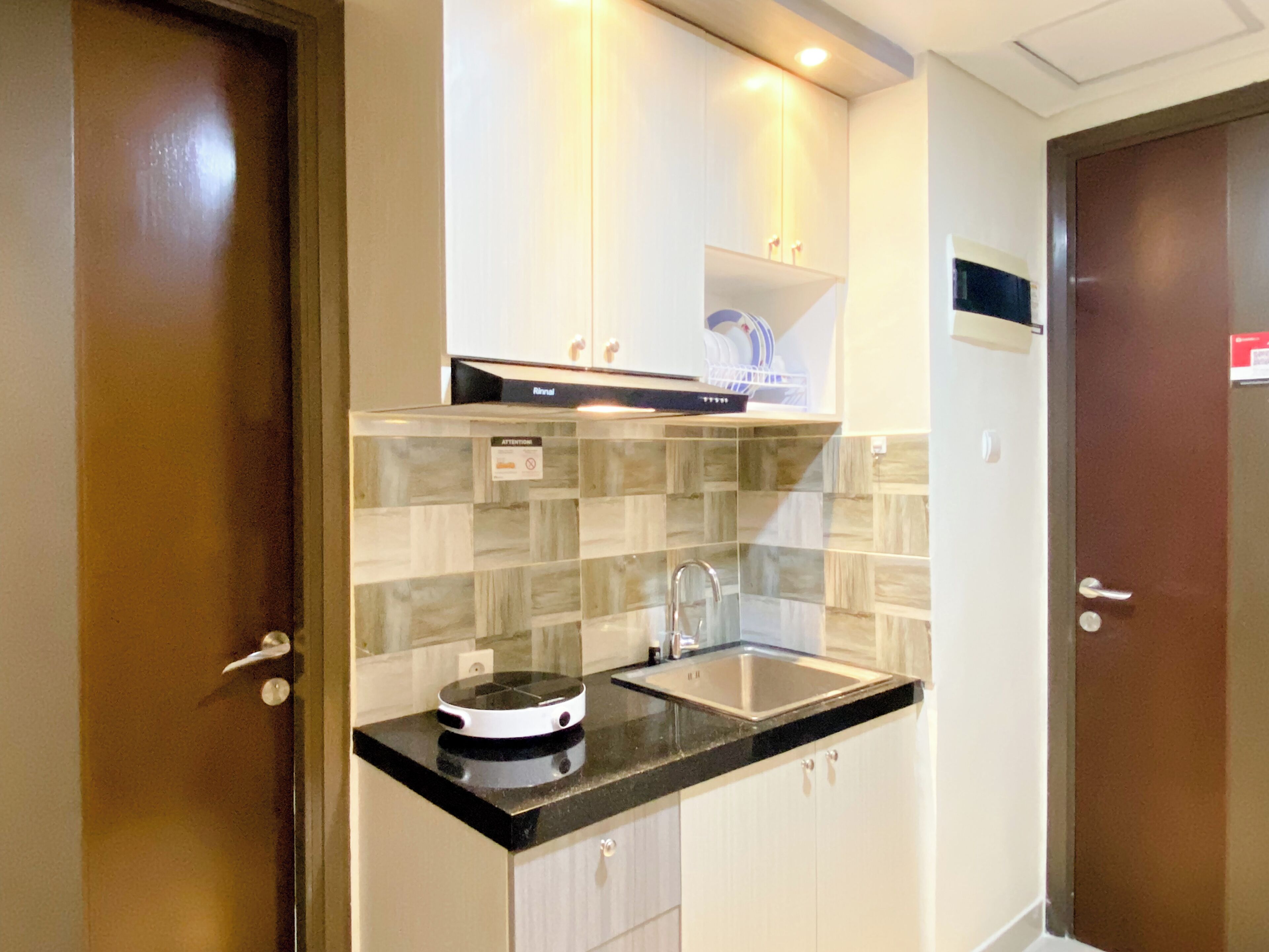 Apartamento | Cocina privada | Frigorífico grande y placa de cocina