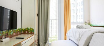 Affordable Price And Homey Studio Tokyo Riverside Pik 2 Apartment