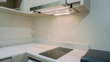 Apartment | Private kitchen | Full-sized fridge, stovetop