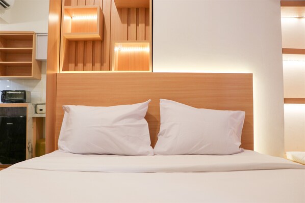 Studio - Comfort Living Studio Room At Tokyo Riverside Pik 2 Apartment (Teluknaga)