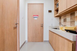 สตูดิโอ | ครัวส่วนตัว | ตู้เย็นขนาดใหญ่, เตาประกอบอาหาร