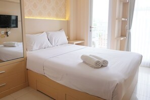 Studio | Free WiFi - Good Deal Studio Apartment At Parahyangan Residence (Bandung)