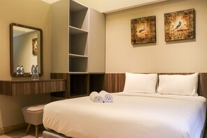 Free WiFi - Simply Look Studio Room LRT City Jatibening Apartment (Bekasi)