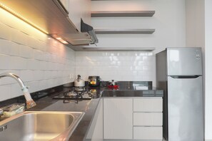 Apartment | Private kitchen | Full-size fridge, stovetop - 2Br Citralake Suites 2Nd Floor Comfy Easy Access Apartment (Jakarta)