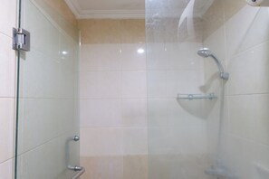 Apartamento | Banheiro | Chuveiro, toalhas de banho