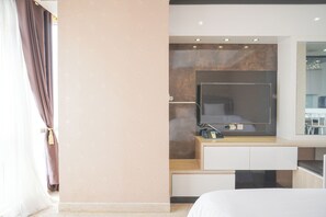 Studio | Living area