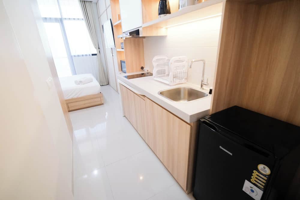 Cozy Studio Connected To Mall At The Vertu Apartment