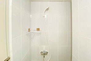 Studio | Bathroom | Shower, towels - Comfortable Stay Studio At Tokyo Riverside Pik 2 Apartment (Teluknaga)