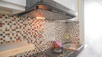 Refrigerador con freezer, placa de cocina