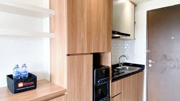 Studio | Cuisine privée | Grand réfrigérateur, plaque de cuisson, cuiseur de riz