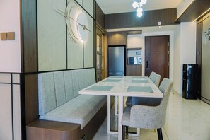 Living area - Big Spacious And Comfy 3Br At Sky House Bsd Apartment (Pagedangan)