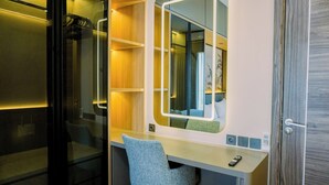 Apartment | 3 bedrooms - Big Spacious And Comfy 3Br At Sky House Bsd Apartment (Pagedangan)