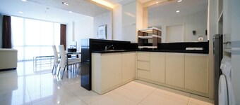 Spacious And Homey 2Br At The Via And The Vue Apartment