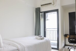 Free WiFi - Simply Look And Comfy Studio Sayana Bekasi Apartment (Tarumajaya)
