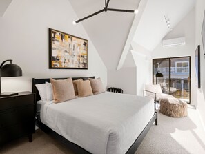 1 soverom, skrivebord, strykejern/-brett og wi-fi (inkludert)