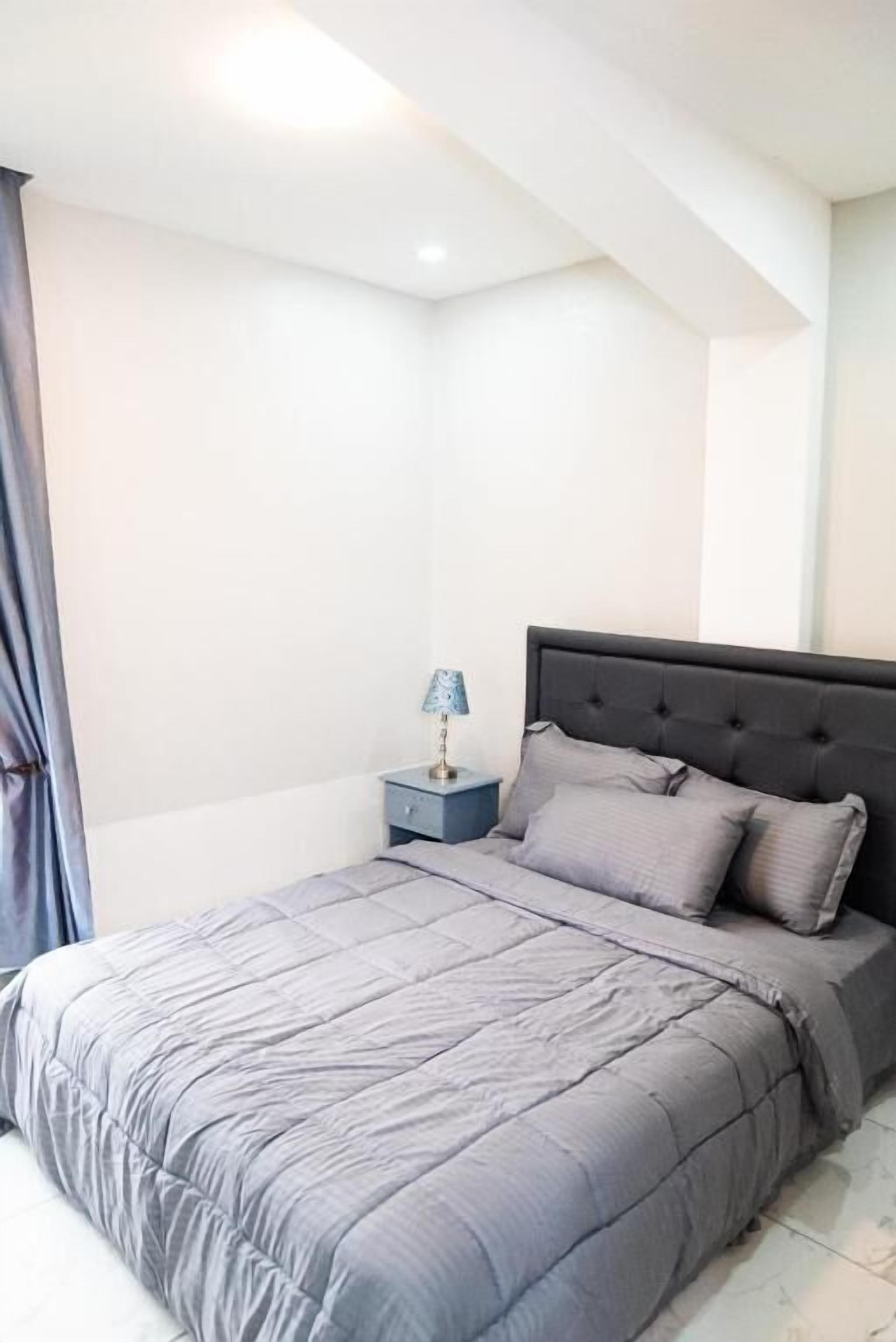In-room safe, individually furnished, iron/ironing board, free WiFi