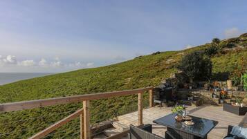 Cottage | Property grounds