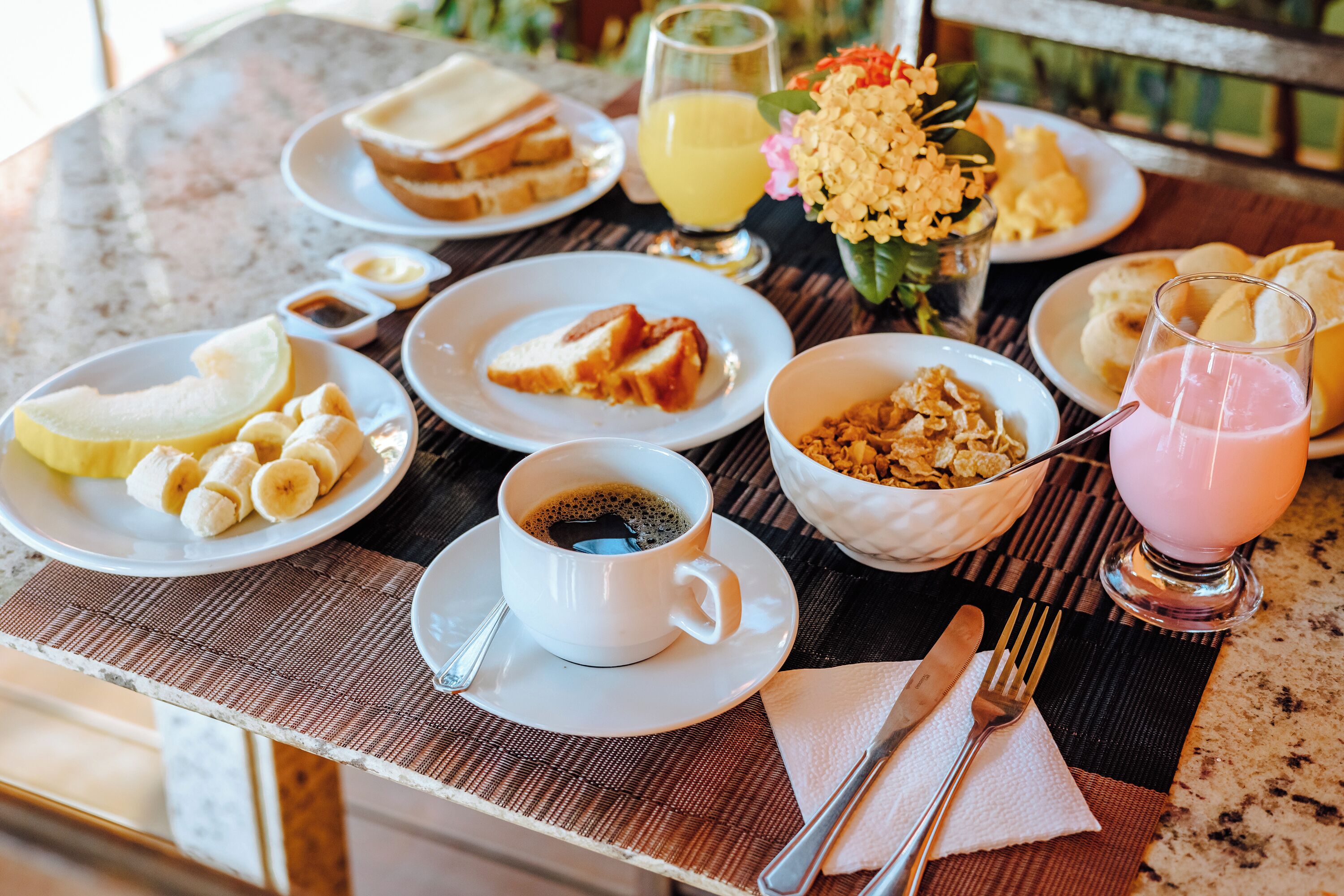 Desayuno bufé gratuito y diario
