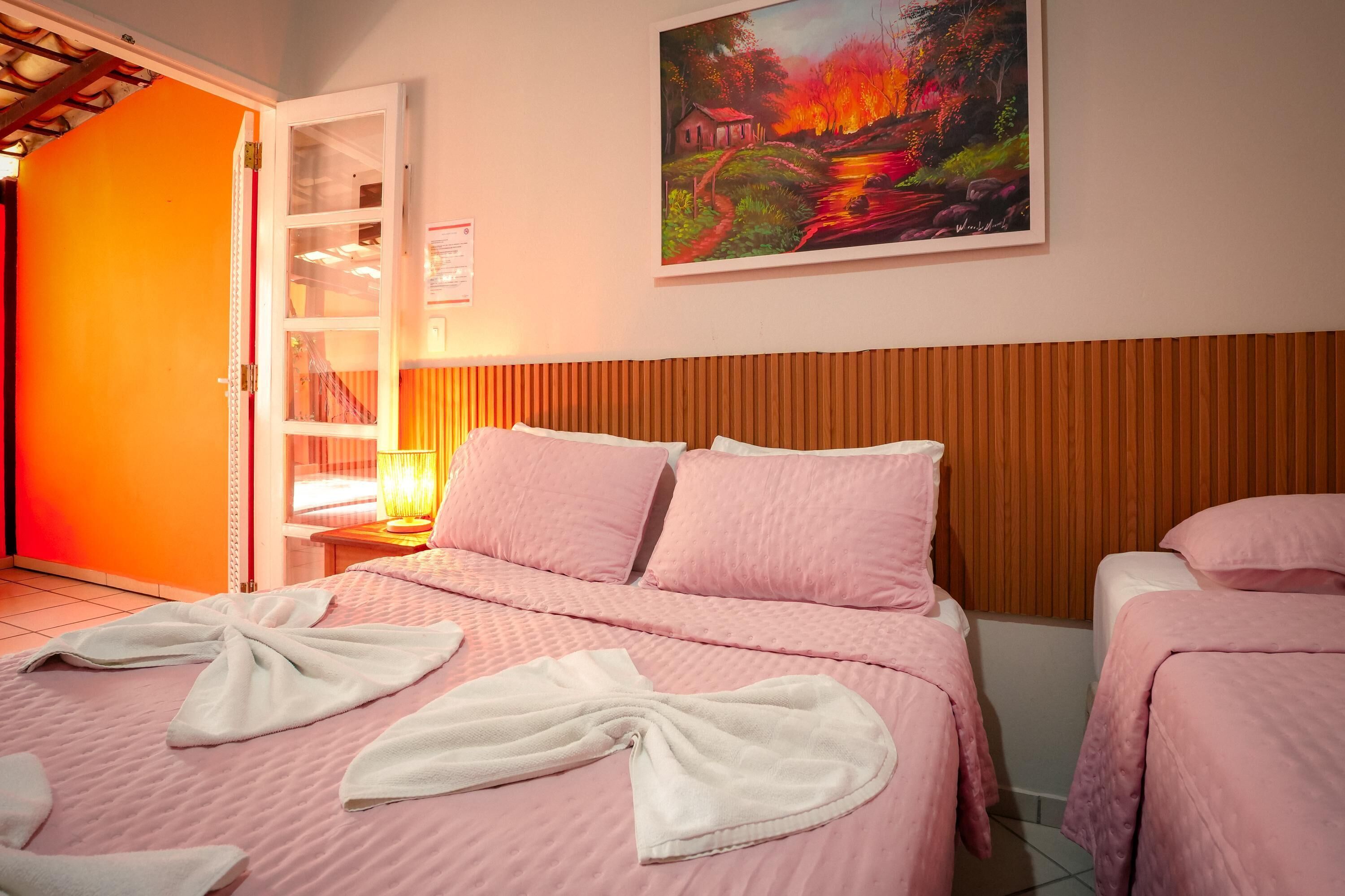 Bureau, Wi-Fi gratuit, draps fournis