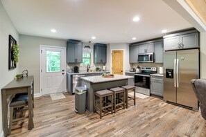 Fridge, microwave, stovetop, dishwasher - Ellijay Retreat w/ Access to Community Pools! (Ellijay)