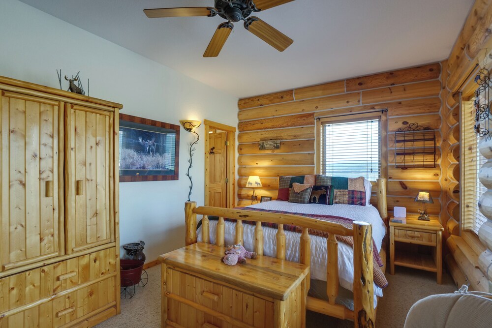 Alma Mountain Getaway w/ Private Hot Tub & Views Park County Vrbo